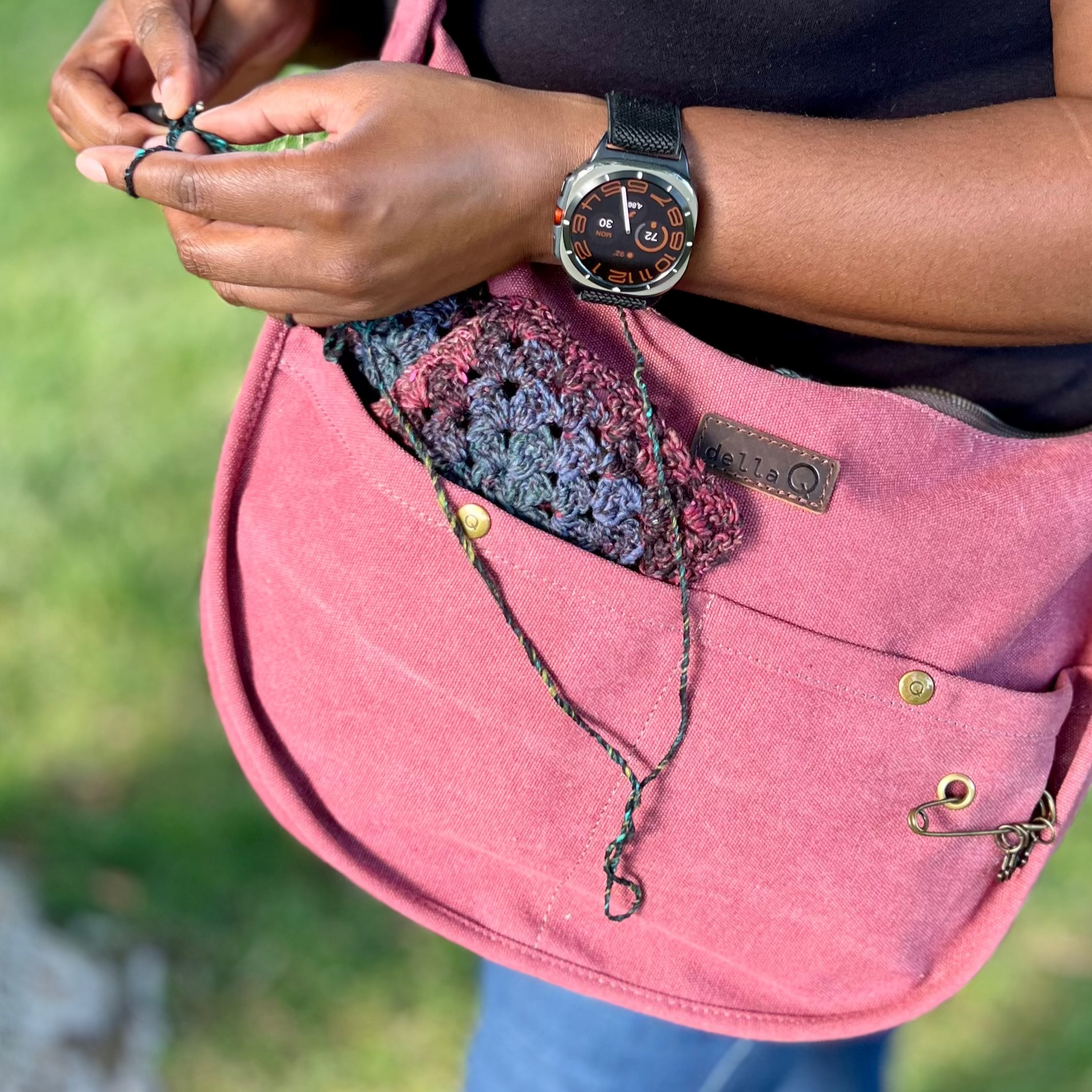 adella Q Everyday Maker's Sling | LolaBean Yarn Co.